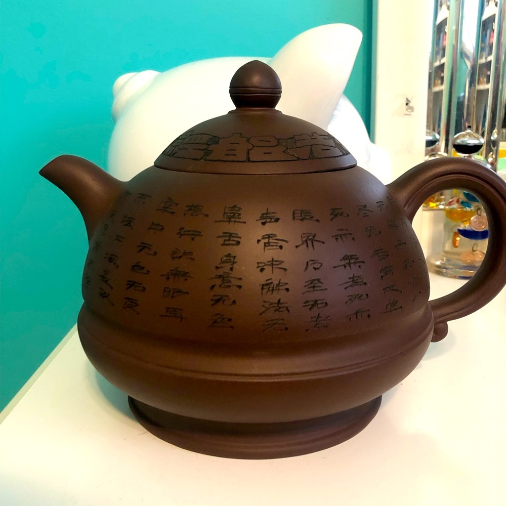 Authentic RARE Yixing  Purple sand teapot
